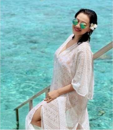 Anupama’s Kavya Aka Madalsa Sharma Shares some beautiful Pictures in White Sarong As She Vacays in Maldives